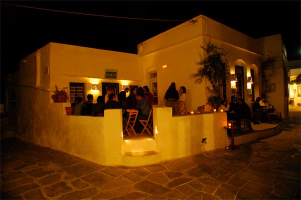 The rock bar Doloma in Apollonia