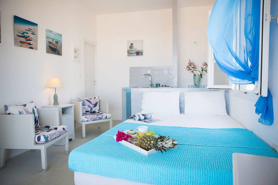 The suites Nissos at the beautiful village of Apollonia