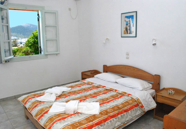 The rooms Flora near the square of Artemonas