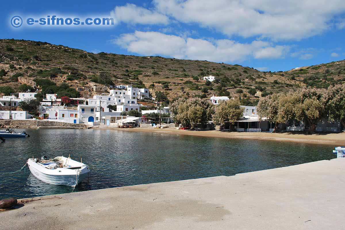 The north beach of Vathi in Sifnos