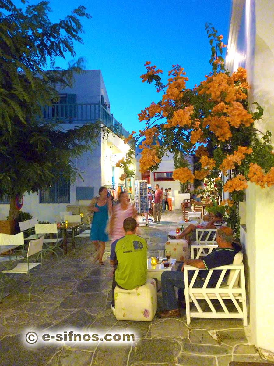 Night walk in Apollonia