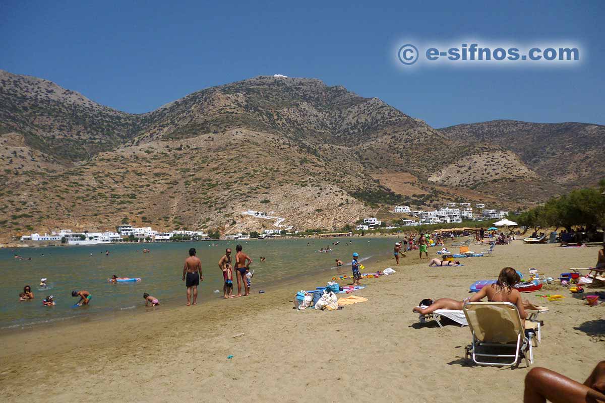 Summer in Sifnos. Kamares beach