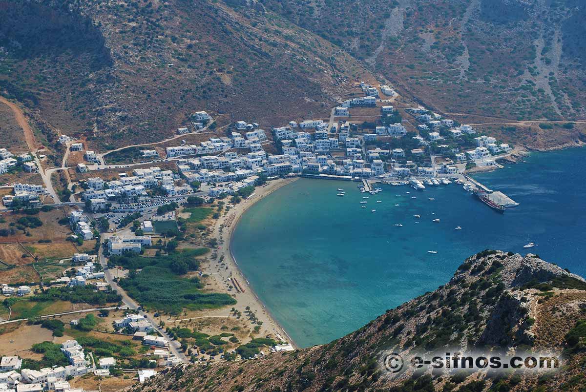 The port of Kamares in Sifnos