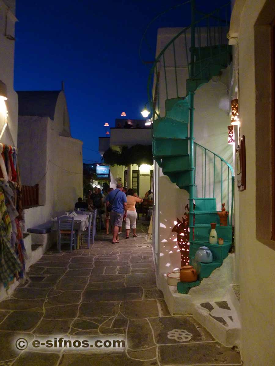 The commercial alley of Apollonia in Sifnos