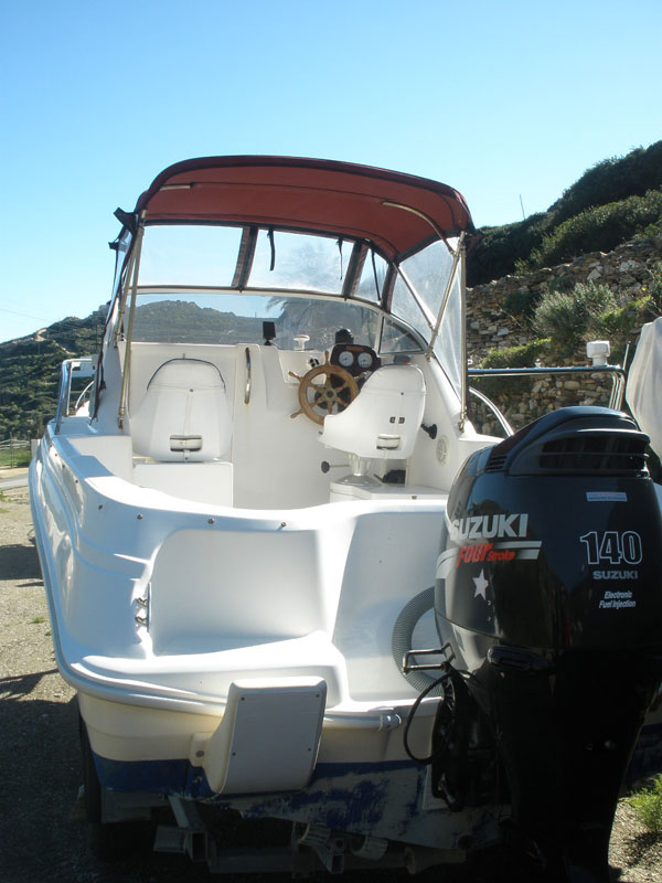 Polyester boat for sale in Sifnos