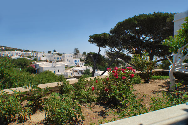 The rooms Agelos Vourdakis in Apollonia (Pano Petali)