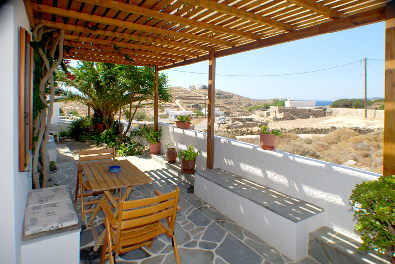 The apartments Markela overlooking the bay of Fassolou