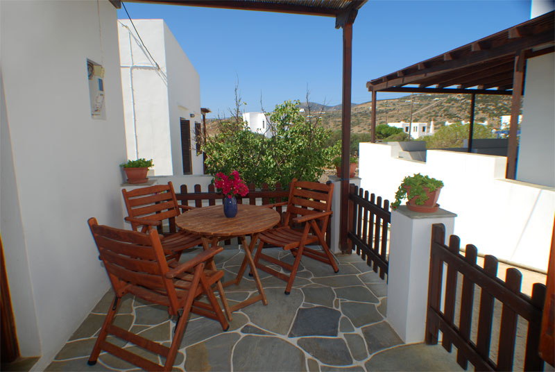 The apartments Markela overlooking the bay of Fassolou