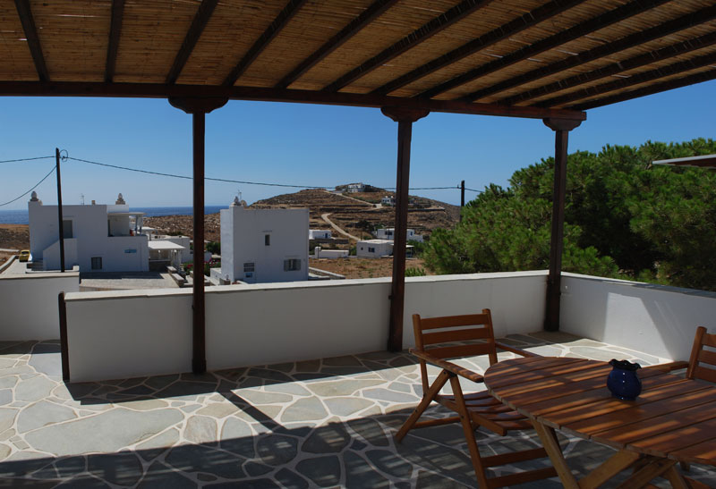 The apartments Markela overlooking the bay of Fassolou