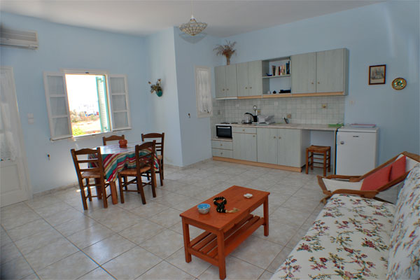 The house for sale in Platis Gialos