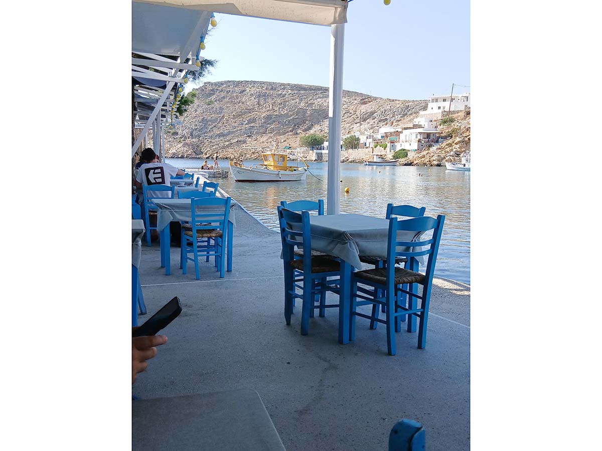 The fish tavern Fyssas, right next to the sea