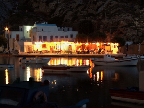 The fish tavern Cheronissos, right next to the sea