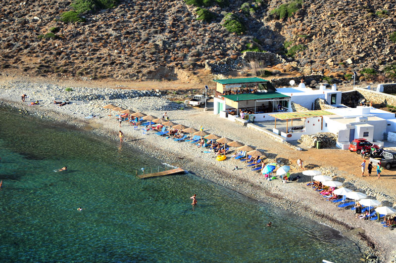 The cafe-restaurant Vroulidia, at the beach Vroulidia