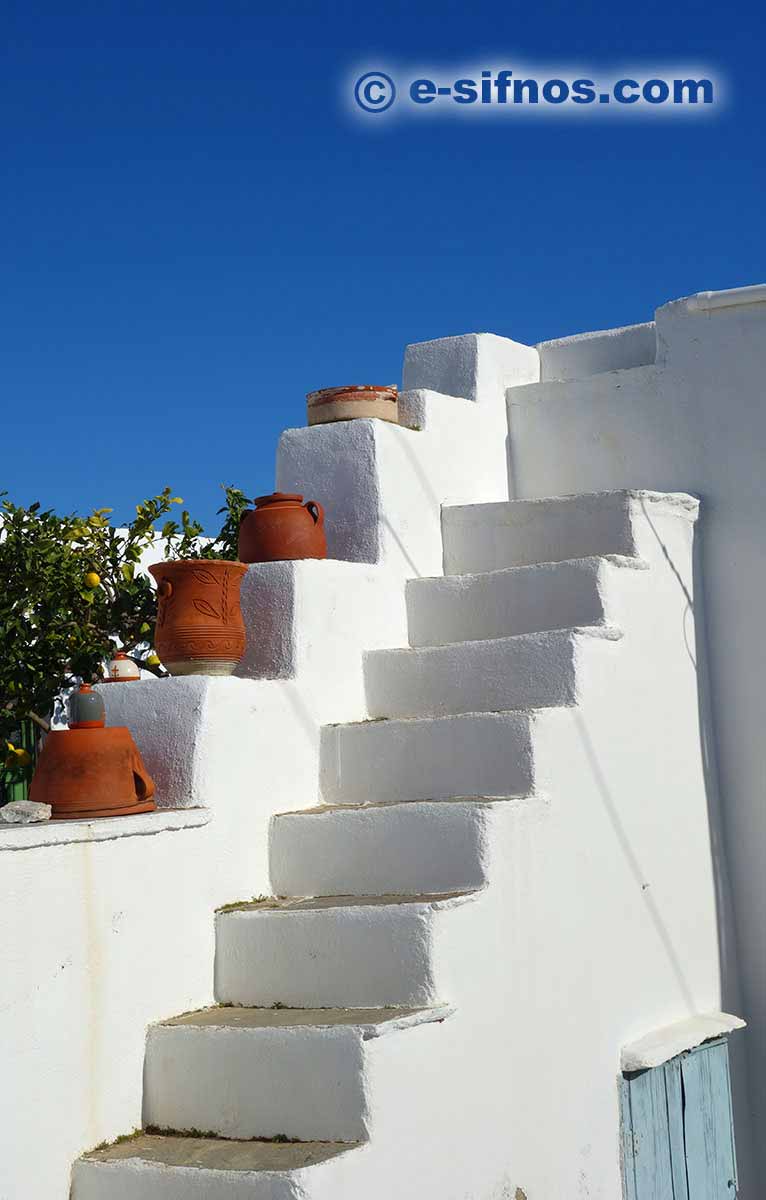 A house at the village of Kato Petali