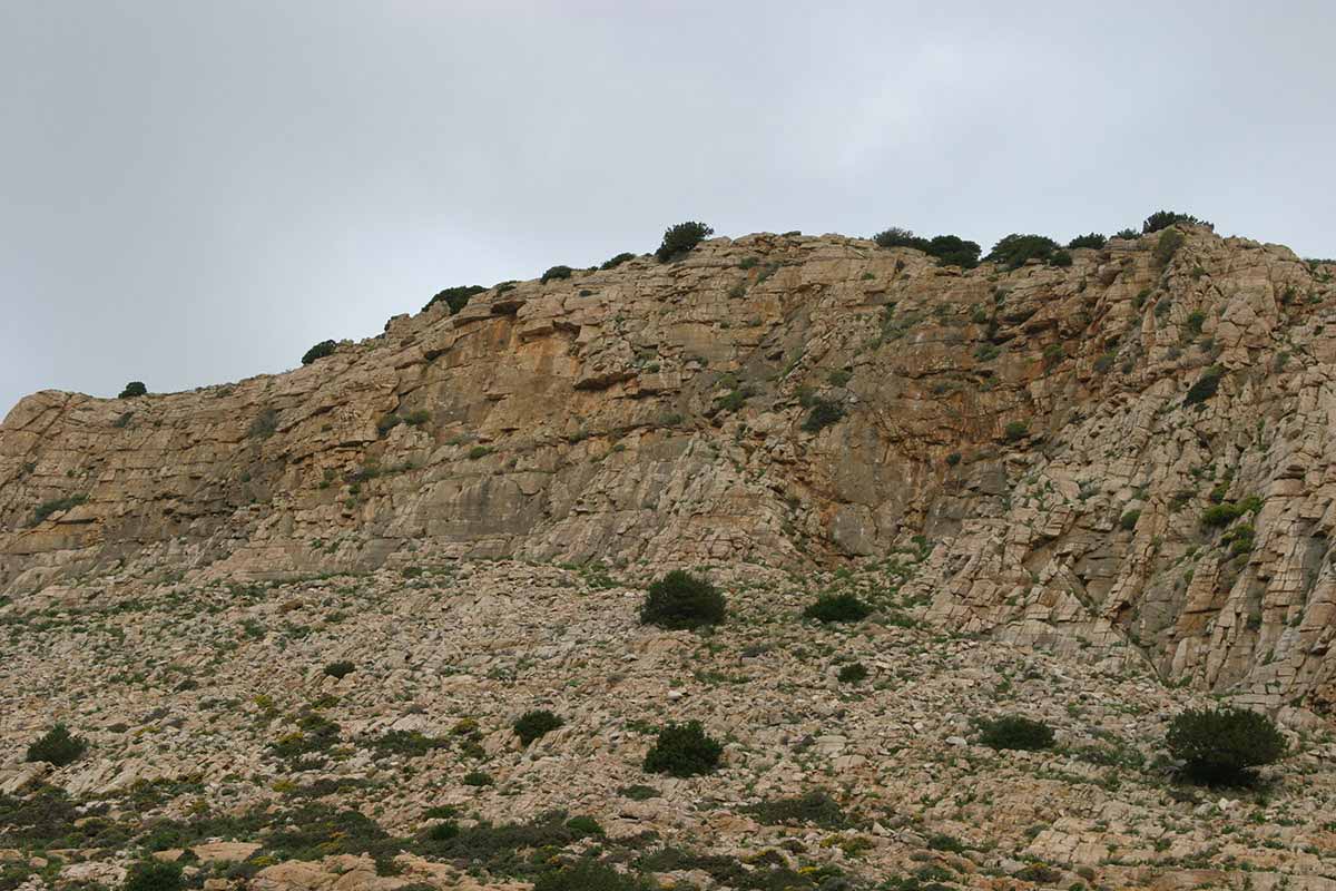 The Baroutapothiki crag